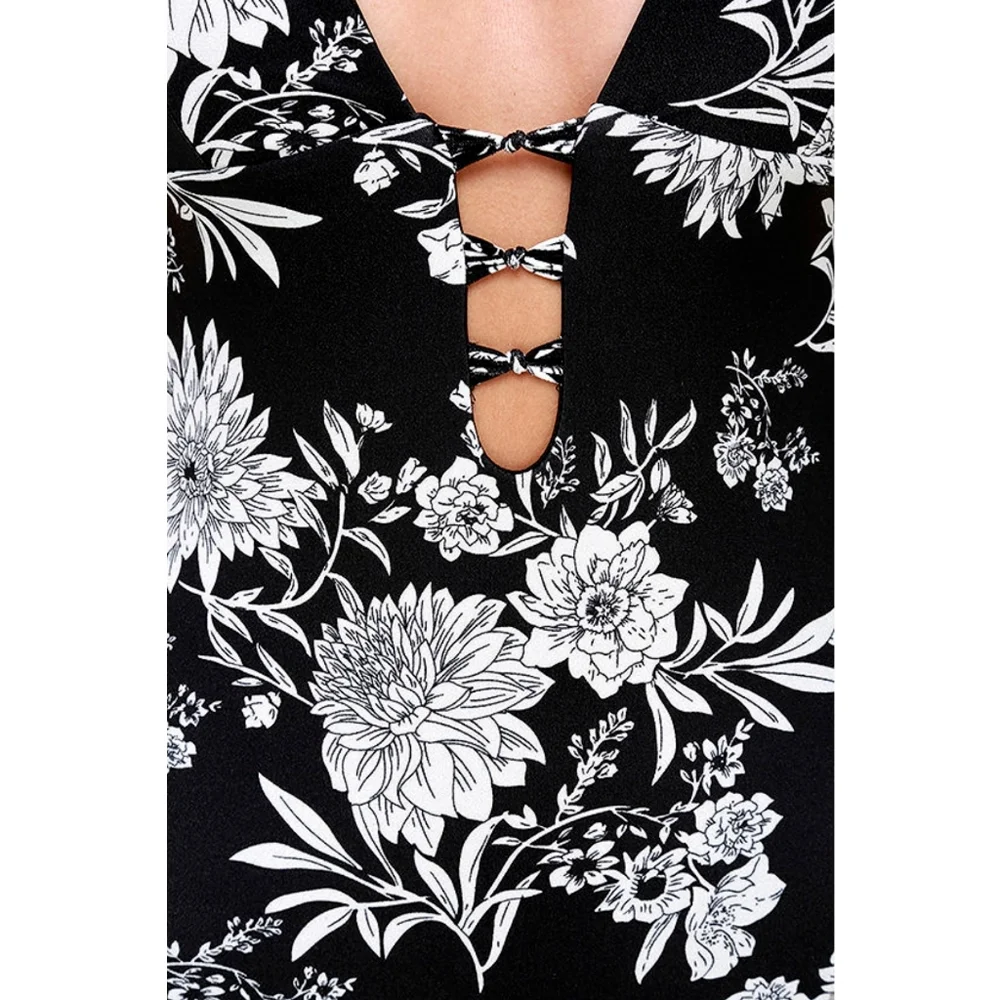 NWT Amuse Society Medium Elliot Floral Strappy One Piece Sexy Swimsuit